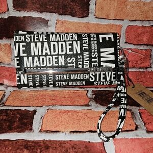 #574- Steve Madden Monochrome Logo Wristlet